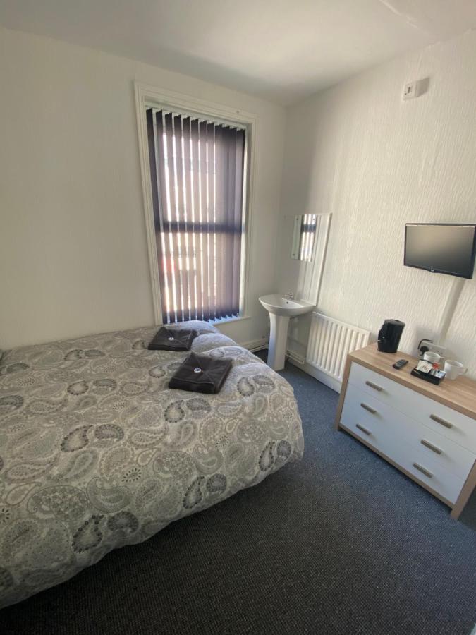 The Honley 3*