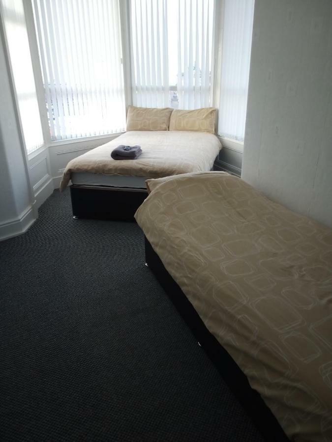 The Honley 3*